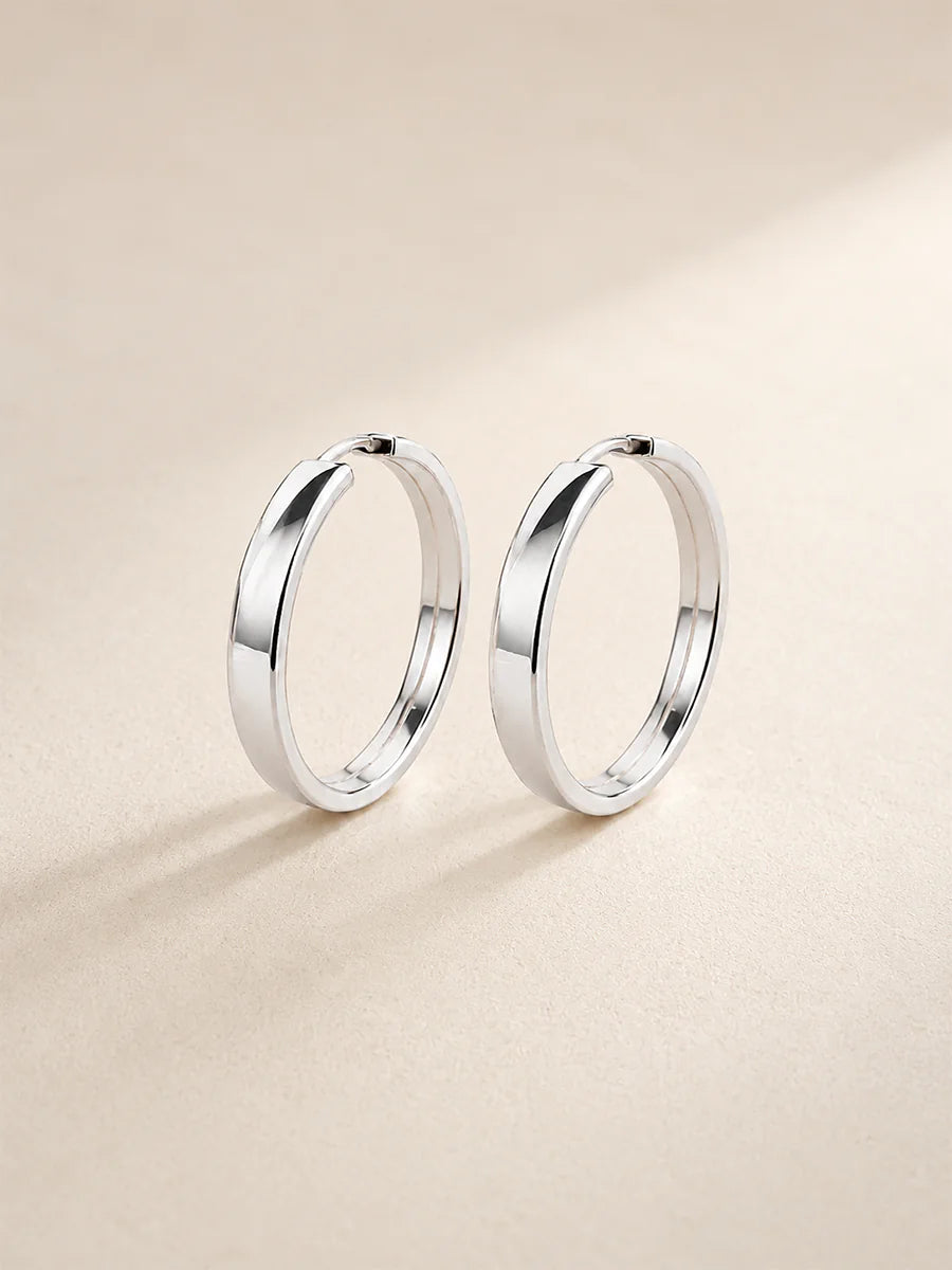 Brinco Argola Lisa Média em Prata 925