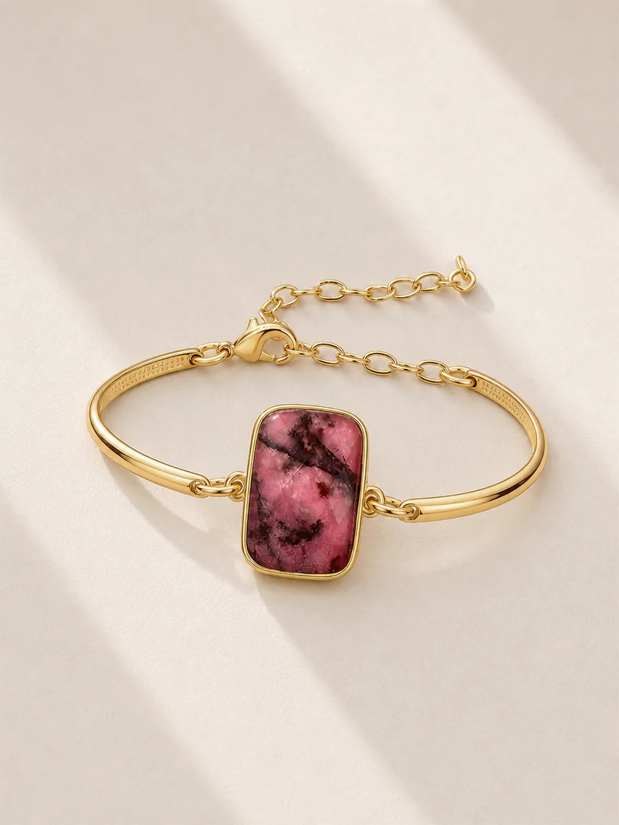 Pulseira com Rodonita Natural em Ouro
