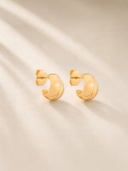 Brinco Meia Argola Lisa em Ouro